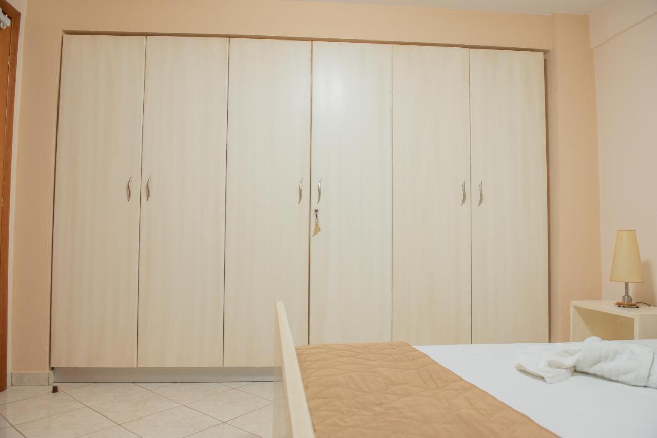 Garden Suite Nea Peramos  Ngoại thất bức ảnh