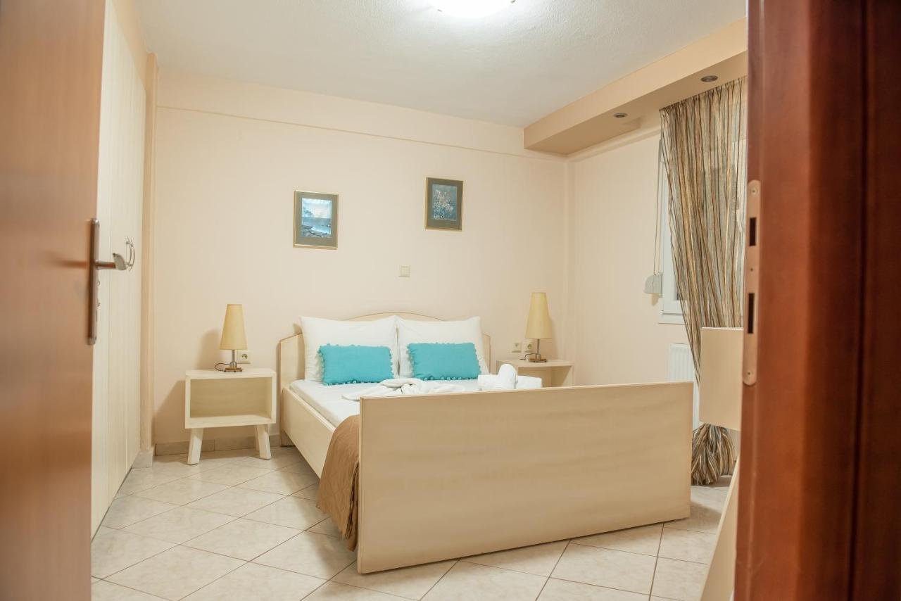Garden Suite Nea Peramos  Ngoại thất bức ảnh
